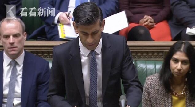 英首相就移民船傾覆事故表示悲痛 我們的心與所有受影響的人同在