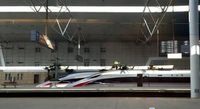 元旦假期首日火車票今開搶 多地取消落地檢