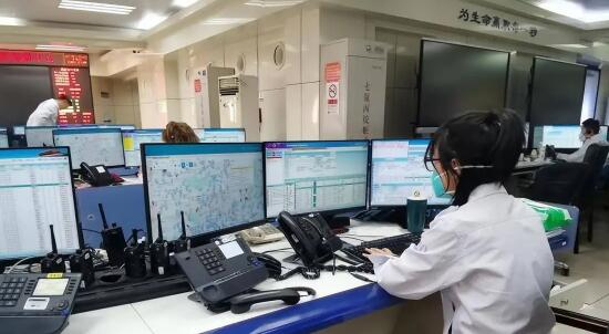 北京120呼叫量仍是平日5倍左右 出現癥狀可以先互聯網診療