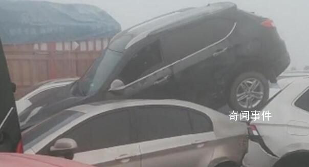現場:鄭新黃河大橋因大霧多車相撞 事故造成1人死亡