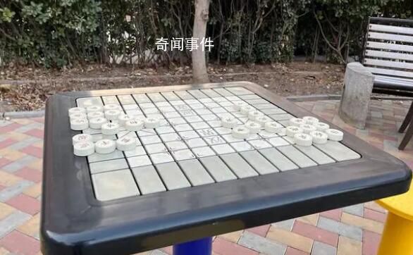 雙重考驗(yàn)下的獨(dú)居老人 保護(hù)好脆弱人群