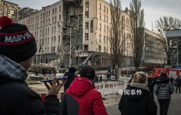 導彈雨下的烏克蘭新年夜 流浪在外的烏克蘭人紛紛冒險回國