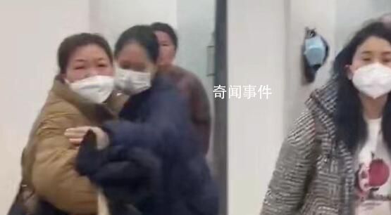 女子試衣間遭掀簾辱罵 警方立案