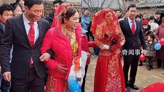 女子回應(yīng)離異帶5娃嫁給未婚初戀 稱想給對方再生一個(gè)