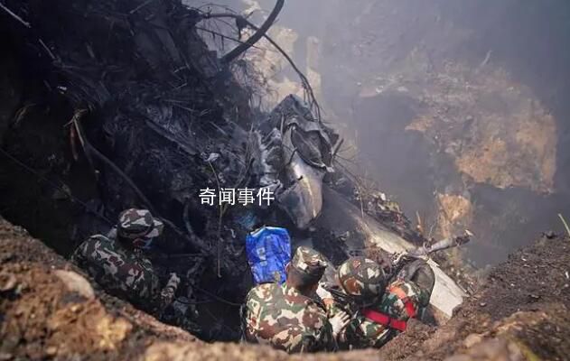 尼泊爾失事客機墜毀前側翻近90度 空難已造成至少45人死亡