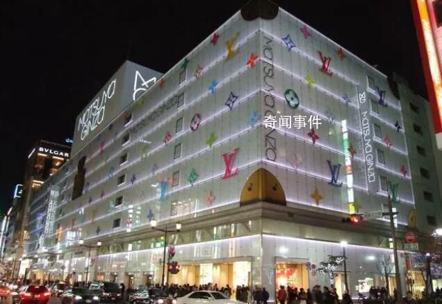 中國游客在首爾和東京奢侈品店掃貨 中國出入境管控政策放松是主要原因