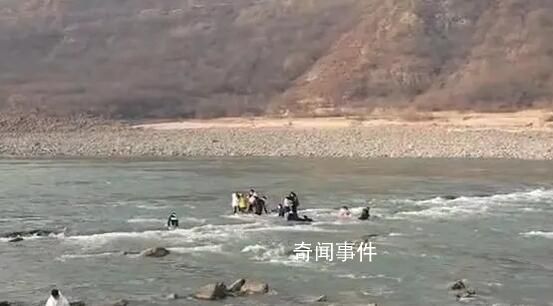 三門峽大壩多人被沖走 2死7失聯(lián)