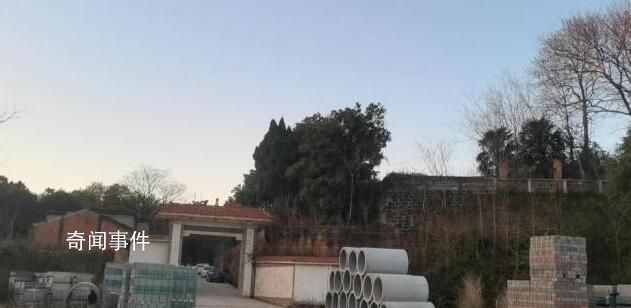 知情人:胡鑫宇或翻墻爬入糧庫