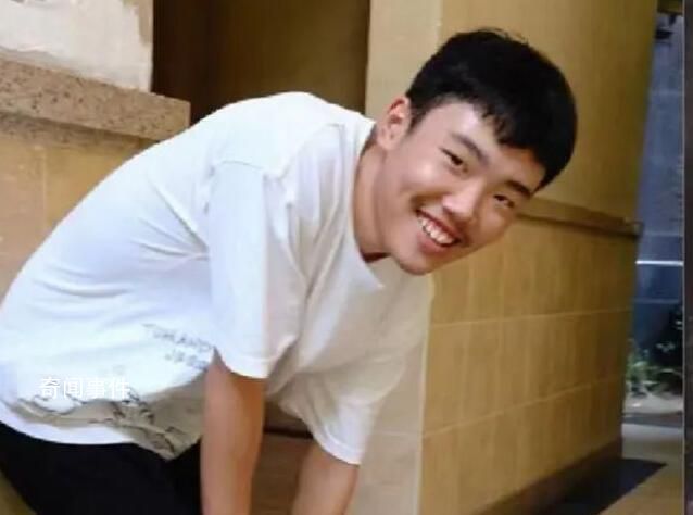 胡鑫宇母親稱不會停止尋找真相 家屬非常悲痛傷心