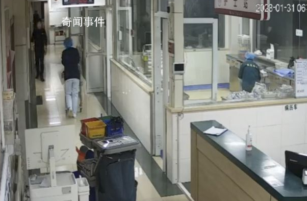 女孩玩手機(jī)81個(gè)小時(shí)不睡險(xiǎn)猝死 脈搏沒(méi)了血壓為0