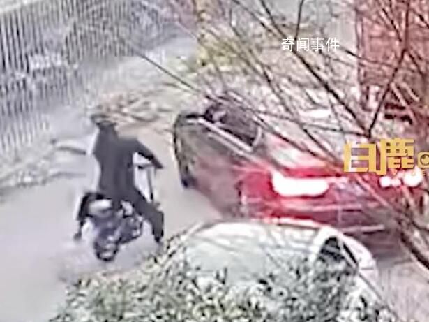 代駕稱不會停車趁車主倒車碰瓷 讓網友驚詫不已