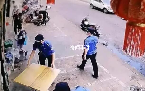 媒體:一張小書桌影響了什么市容?