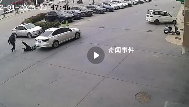 毒販“狂飆” 民輔警被拖行30多米