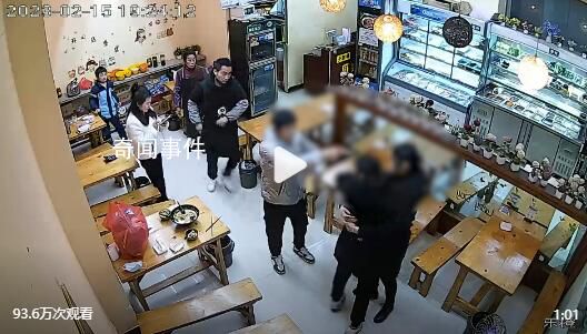 男子進店要錢嫌少騷擾毆打女顧客 后來報了警男子就跑掉了