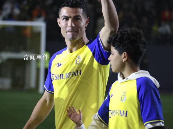 法媒:龍鳳胎兒子夭折后C羅失常