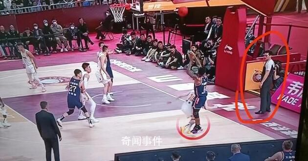 杜鋒被驅逐 罵賈昊還推搡了裁判