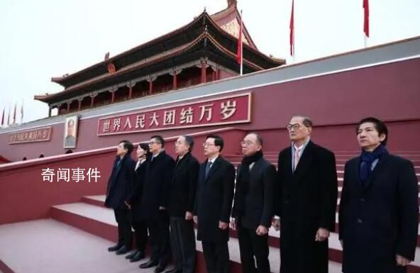 特首北京“深度游”:逛故宮喝豆汁