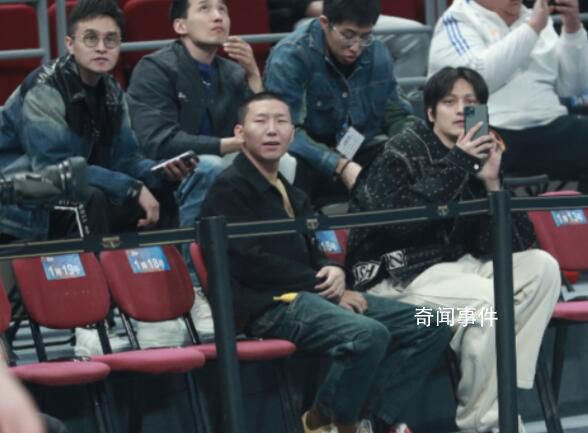 狂飆李宏偉觀戰北京男籃 北京首鋼vs山東高速
