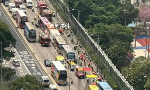 香港發(fā)生5車相撞事故致75人受傷 多輛旅游巴合共有200多名乘客