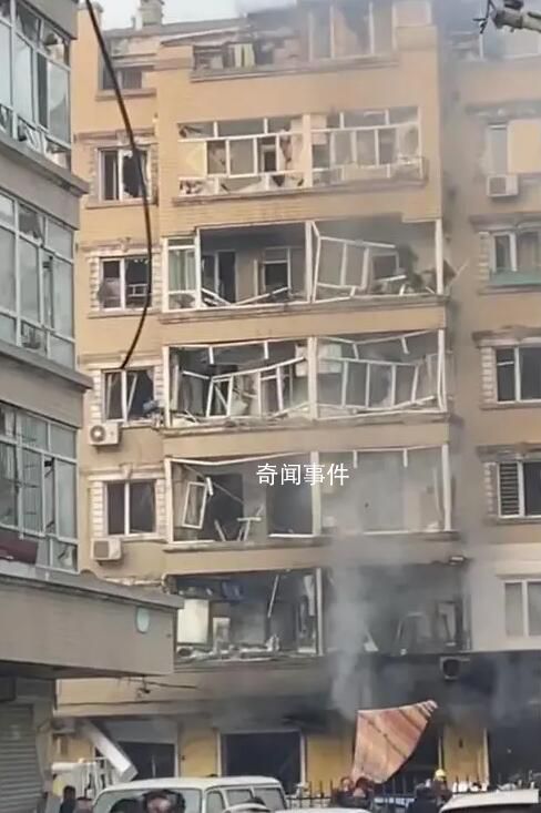 哈爾濱小區爆炸:1到7樓玻璃幾乎全碎