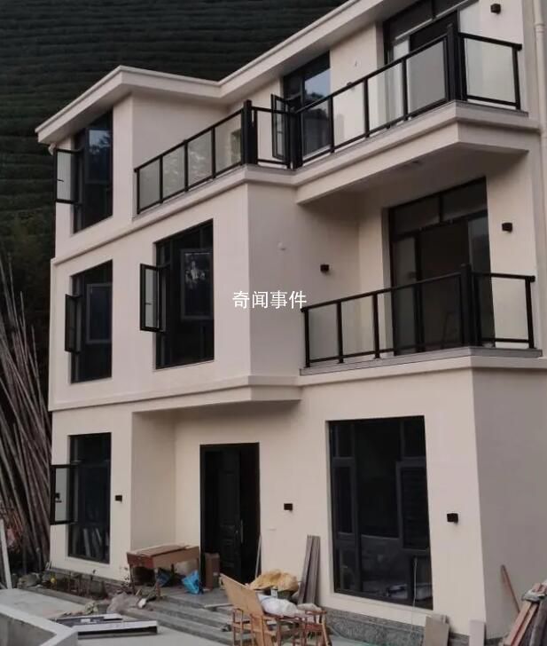 年輕人花百萬回農村建別墅 2年花300萬造別墅等待很值得