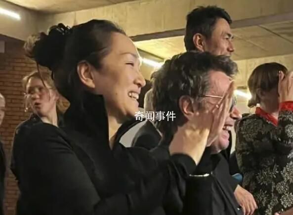 馬克龍?jiān)L華為何帶上鞏俐夫婦?