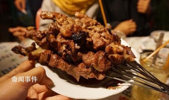 淄博招聘大批燒烤師月薪過(guò)萬(wàn) 要求長(zhǎng)期烤肉切肉經(jīng)驗(yàn)熟練控制爐溫
