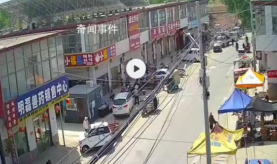 山東一貨車失控撞上對向車和人群 據傳有13人死亡