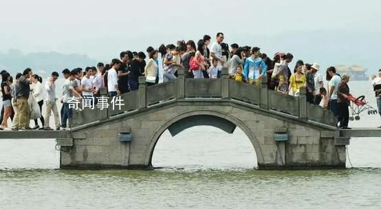 杭州西湖游客量居榜首 南京夫子廟秦淮風光帶第二