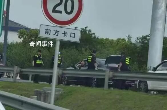 江蘇發(fā)生槍擊案嫌犯在逃?警方回應(yīng)