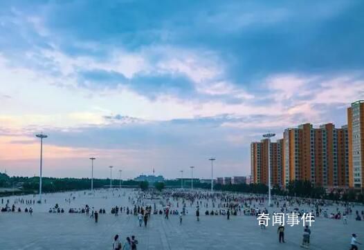 男子花10萬塊買了8套房 最便宜的一套只要2000塊