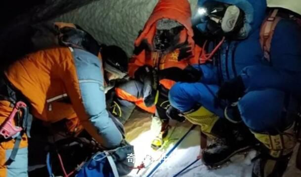 珠峰救人者:遇險者系私自登山隊友