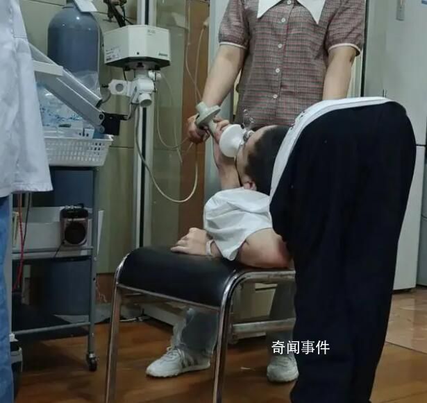 折疊男孩首次手術成功 折疊男孩是什么病