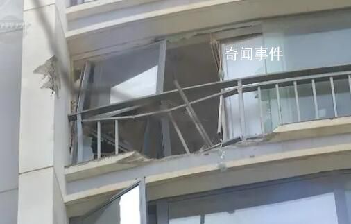 昆明一小區(qū)突遭“石頭雨”襲擊 小區(qū)樓房和多輛汽車受損