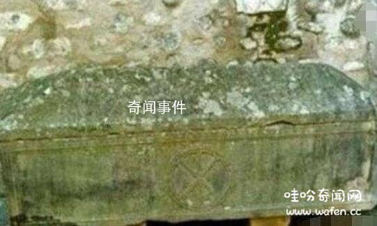 法國千年石棺流水未解之謎 法國千年石棺的來歷傳說有哪些