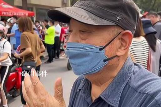 88歲爺爺瞞著孫子偷偷陪考 他能考好我相信他