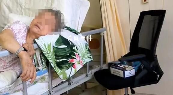 困在暴食中的電子小豬:靠審丑賺錢