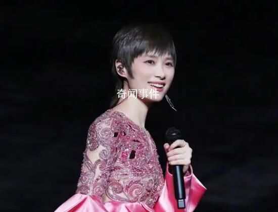 半個奢侈品圈都在李宇春演唱會 可見其人氣之高
