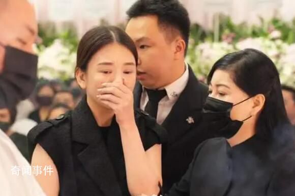 方媛送別蔡天鳳畫面曝光 捂住嘴巴巴落淚十分痛苦