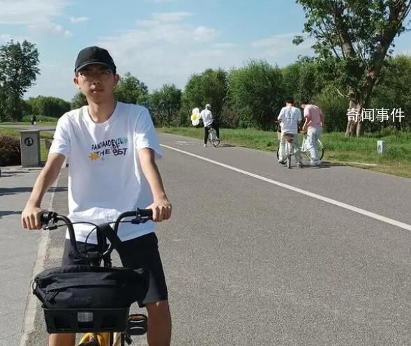四川考生王俊凱高考理科699分 數(shù)學(xué)滿分
