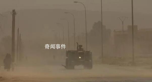 實拍新疆遭強沙塵襲擊:遮天蔽日