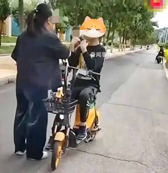 騎車相撞女子下車掌摑男孩 受到網友們的廣泛關注