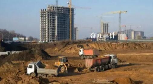 “土地爺”擺酒賣地 開發(fā)商整不動了