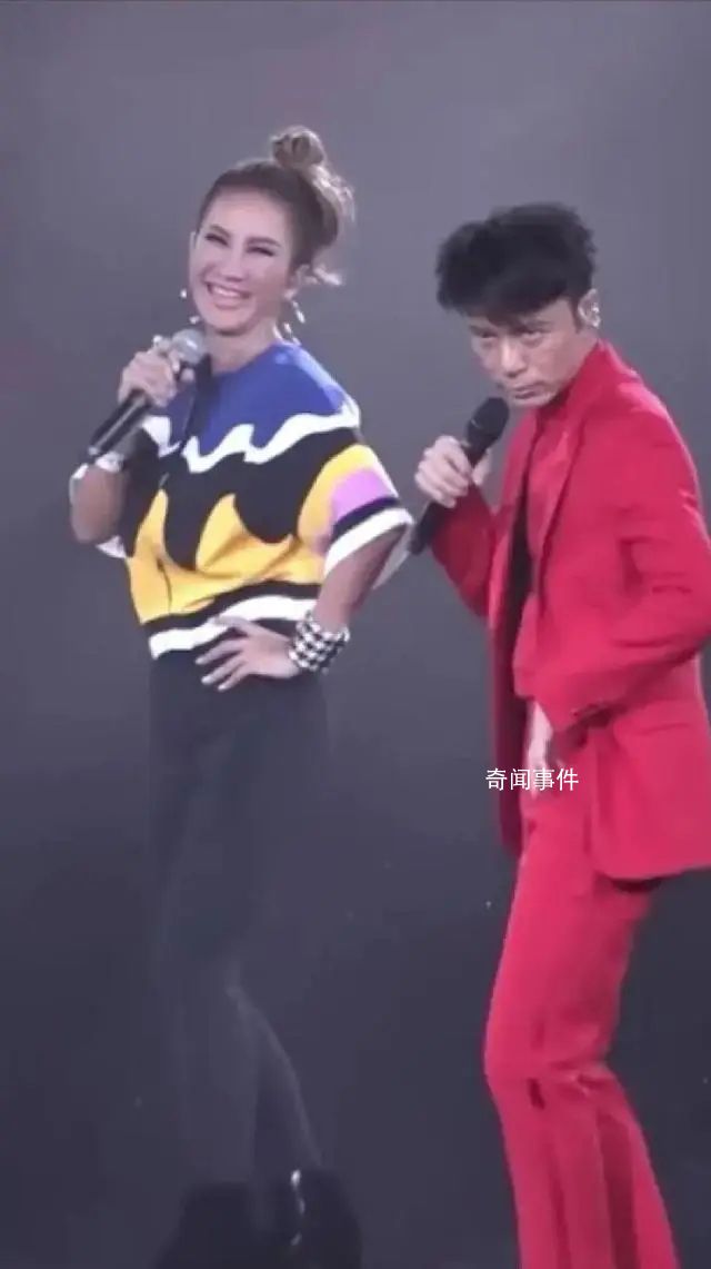 李玟不久前與李克勤演唱會上熱舞