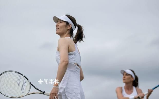 41歲李娜亮相溫網元老賽 造型驚艷