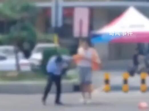 男子當街毆打2名交警 警方通報
