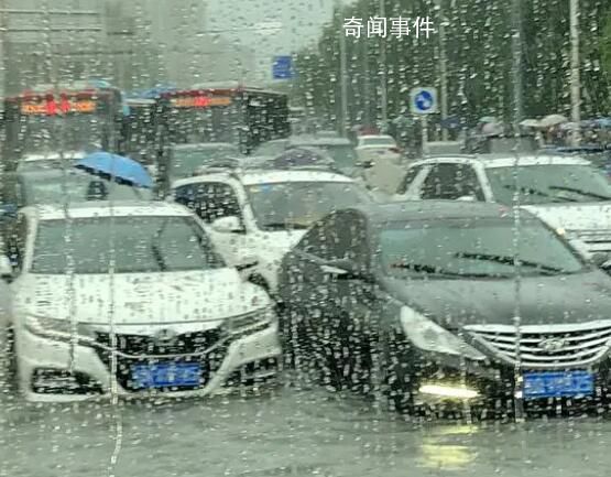 直擊京津冀強降雨:局地山洪暴發(fā)