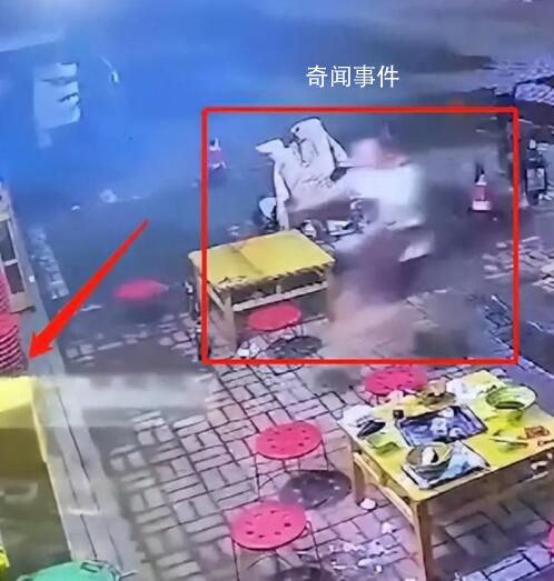地震瞬間男子跑開兩秒后奔向妻子 折返是對妻子的愛與男人的責任