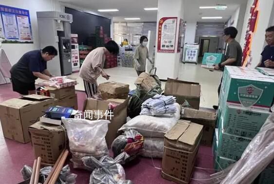 北京一干部被洪水沖走后當日返崗 斷水斷電斷網的狀況正逐步得到恢復