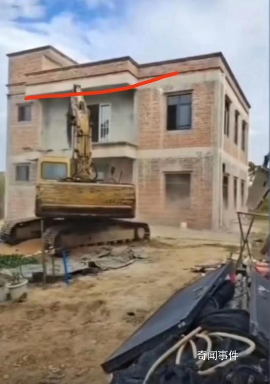 村民花百萬在自家地里建房遭強拆 律師稱鎮政府或對強拆行為承擔高額賠償